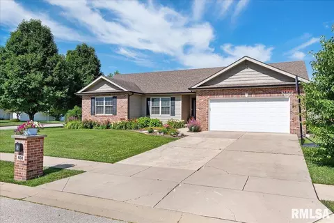 603 Willows Ave, Chatham, IL 62629 photo 4