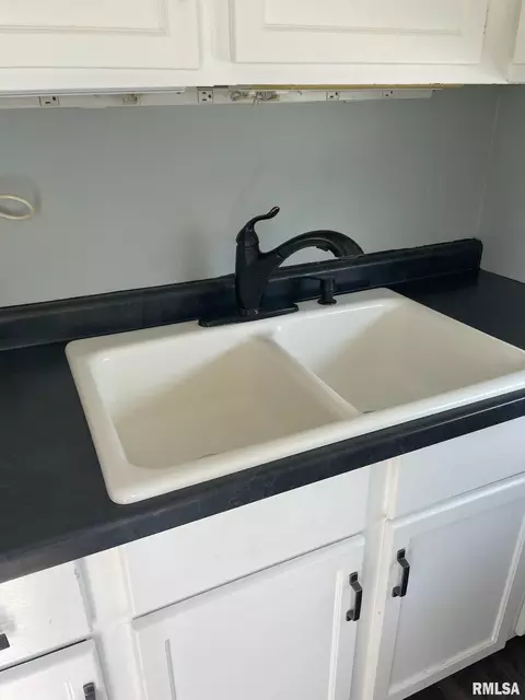 928 S 2nd St, Springfield, IL 62704 photo 6