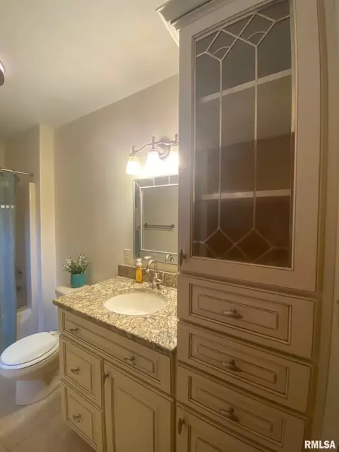 2800 Twin Lakes Dr, Springfield, IL 62707 photo 31