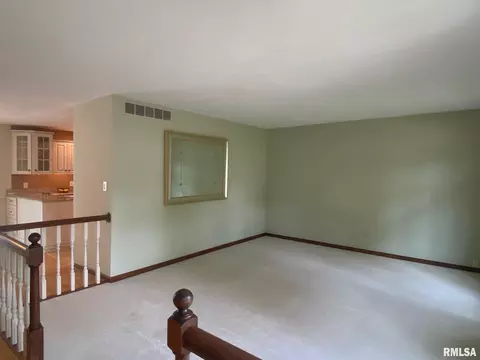 2800 Twin Lakes Dr, Springfield, IL 62707 photo 8