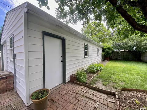 1620 Holmes Ave, Springfield, IL 62704 photo 30
