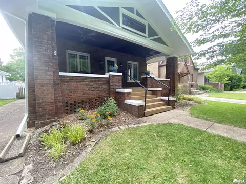 1620 Holmes Ave, Springfield, IL 62704 photo 2