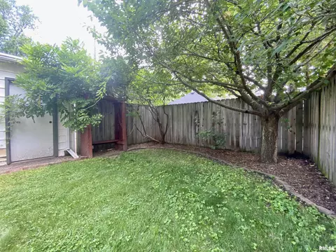 1620 Holmes Ave, Springfield, IL 62704 photo 33