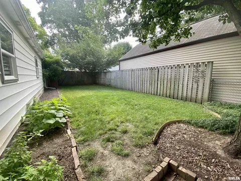 1620 Holmes Ave, Springfield, IL 62704 photo 37