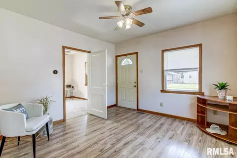 1801 Keys Ave, Springfield, IL 62702 photo 5