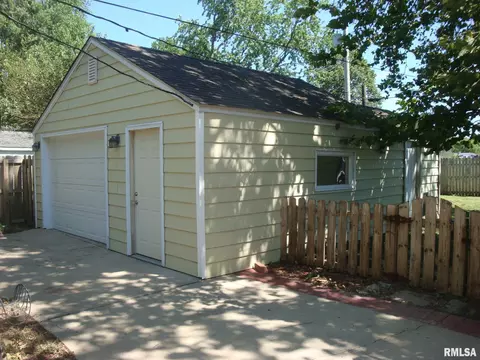 3032 Louise Ln, Springfield, IL 62702 photo 12