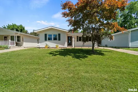 2301 Dunwich Dr, Springfield, IL 62702 photo 1