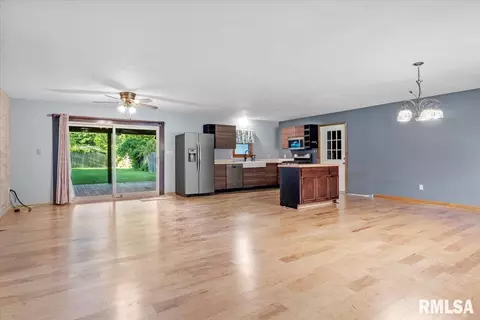 1154 Woodside Rd, Springfield, IL 62711 photo 5