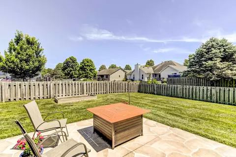 526 Eagle Ridge Dr, Chatham, IL 62629 photo 32
