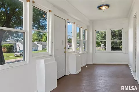 2337 E Converse Ave, Springfield, IL 62702 photo 5