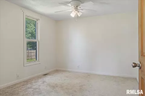 2337 E Converse Ave, Springfield, IL 62702 photo 8