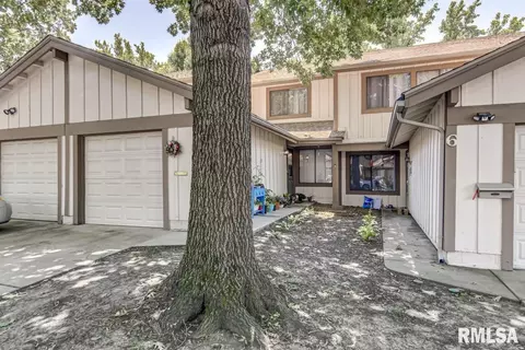 8 Whisperglen Ln, Springfield, IL 62704 photo 2