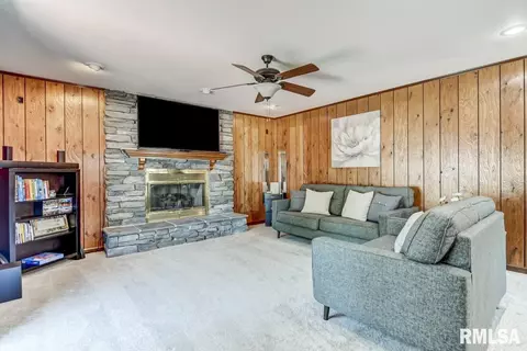 1612 Fairfield Dr, Springfield, IL 62702 photo 15