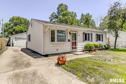 1612 Fairfield Dr, Springfield, IL 62702 photo 4