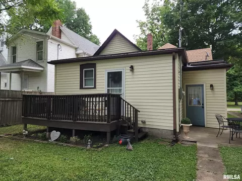 1045 N 6th St, Springfield, IL 62702 photo 24