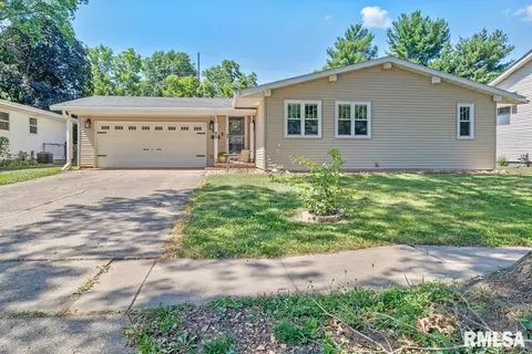 68 Danbury Dr, Springfield, IL 62704 photo 1