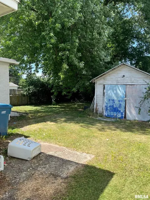 413 W Reynolds St, Springfield, IL 62702 photo 7