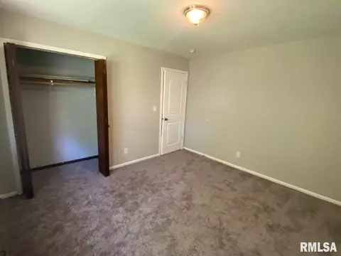 815 W Lawrence Ave, Springfield, IL 62704 photo 10