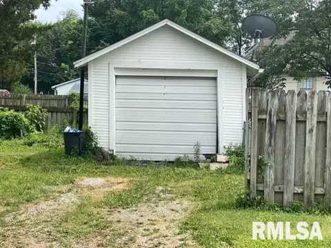 1830 N 8th St, Springfield, IL 62702 photo 12