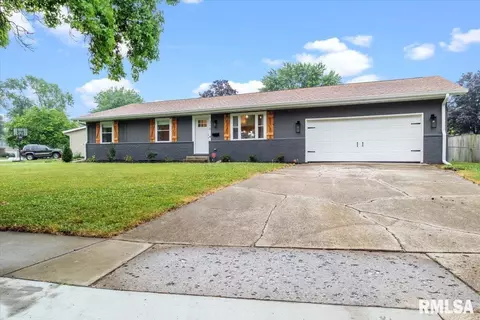 210 Deerhead Ln, Springfield, IL 62704 photo 4