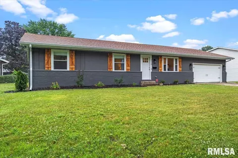 210 Deerhead Ln, Springfield, IL 62704 photo 3
