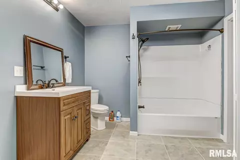 1809 S Douglas Ave, Springfield, IL 62704 photo 17