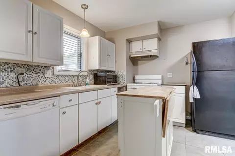 1809 S Douglas Ave, Springfield, IL 62704 photo 7