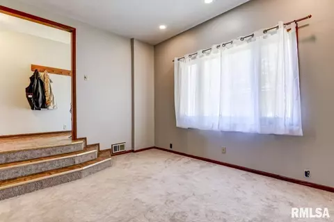 2902 West St, Springfield, IL 62707 photo 8