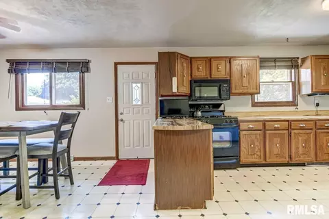 2902 West St, Springfield, IL 62707 photo 12