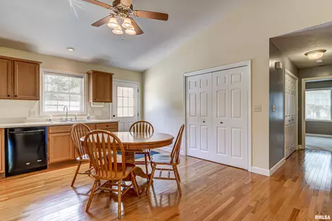 4226 S 2nd St, Springfield, IL 62703 photo 7