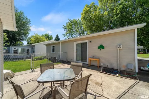 2513 Somerton Rd, Springfield, IL 62702 photo 10