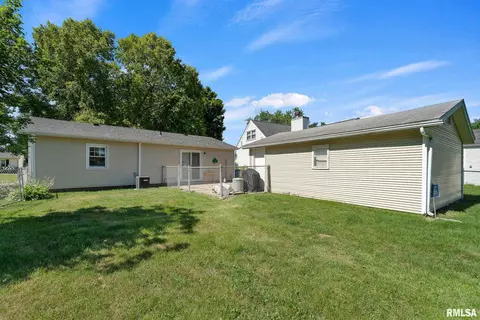 2513 Somerton Rd, Springfield, IL 62702 photo 7