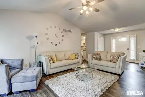 3004 Andy Rd, Springfield, IL 62702 photo 3