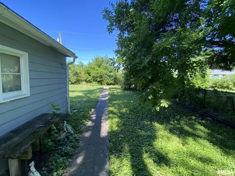 1225 N Bengel St, Springfield, IL 62702 photo 10