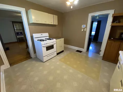 1225 N Bengel St, Springfield, IL 62702 photo 7