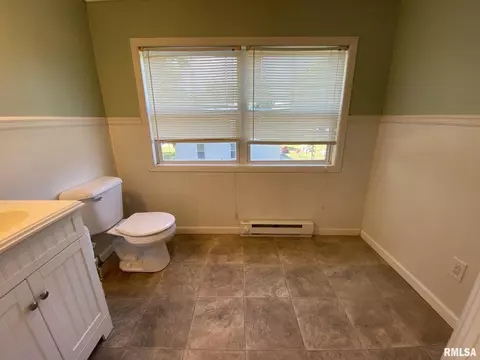 1225 N Bengel St, Springfield, IL 62702 photo 17