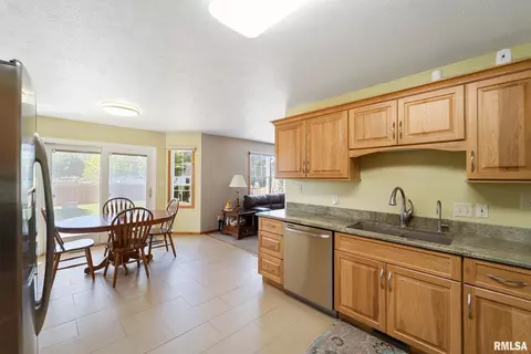 4004 Oakview Dr, Springfield, IL 62712 photo 24