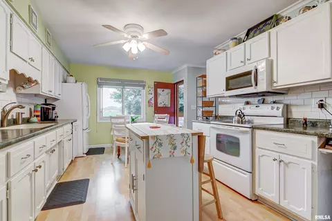 36 Providence Ln, Springfield, IL 62711 photo 8