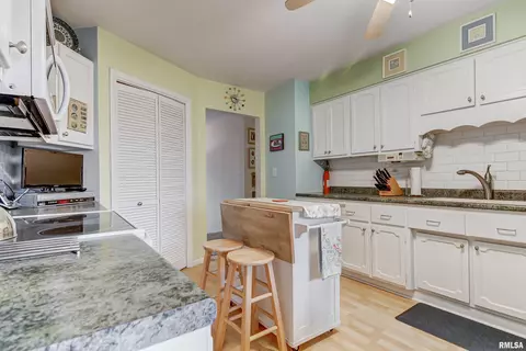 36 Providence Ln, Springfield, IL 62711 photo 9