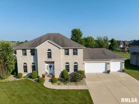 1606 E Spruce St, Chatham, IL 62629 photo 4