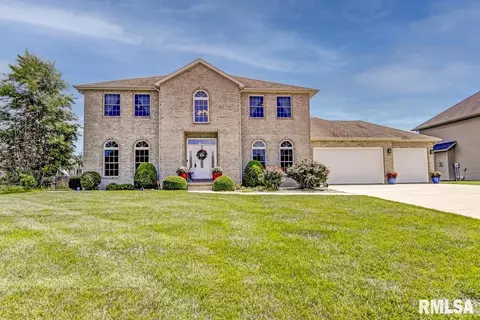 1606 E Spruce St, Chatham, IL 62629 photo 1