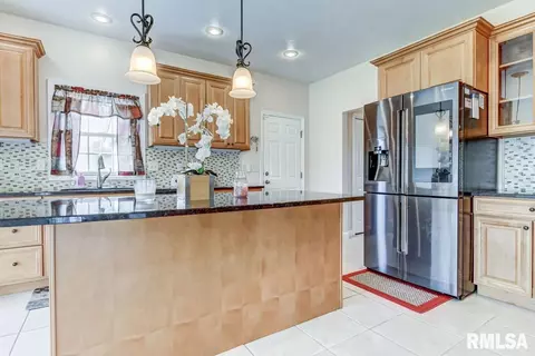 1606 E Spruce St, Chatham, IL 62629 photo 19