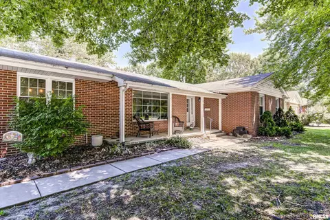 2217 W Iles Ave, Springfield, IL 62704 photo 2
