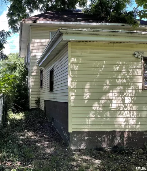 1213 S 14th St, Springfield, IL 62703 photo 5