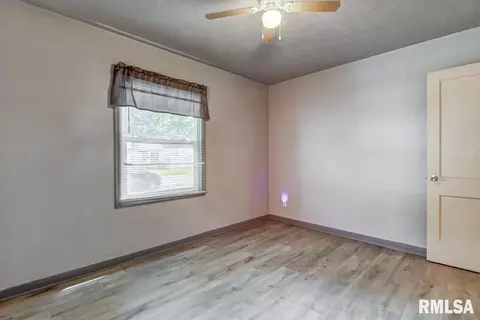 1201 E South St, Springfield, IL 62703 photo 16
