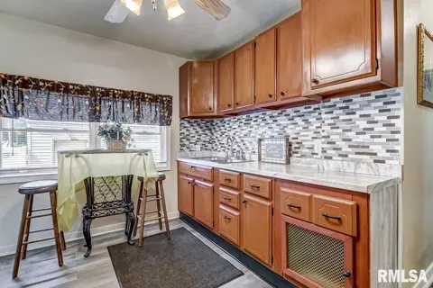1201 E South St, Springfield, IL 62703 photo 11
