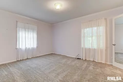 96 Oakmont Dr, Springfield, IL 62704 photo 24
