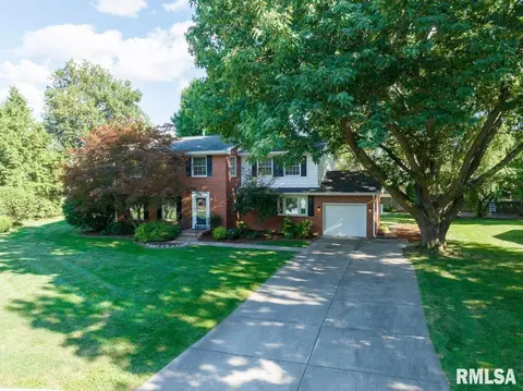 96 Oakmont Dr, Springfield, IL 62704 photo 3