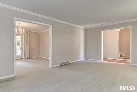 96 Oakmont Dr, Springfield, IL 62704 photo 9