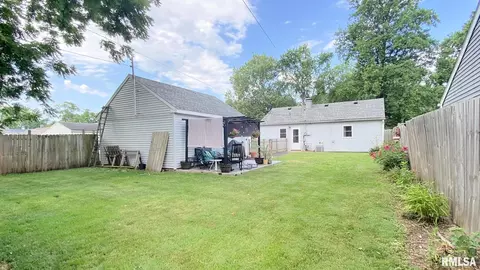 1640 N 20th St, Springfield, IL 62702 photo 5